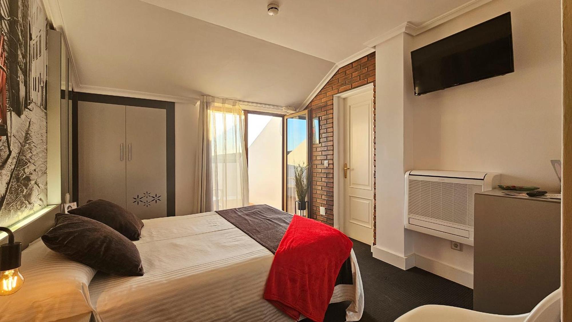 Hotel Spa El Muelle De سوانثيس المظهر الخارجي الصورة